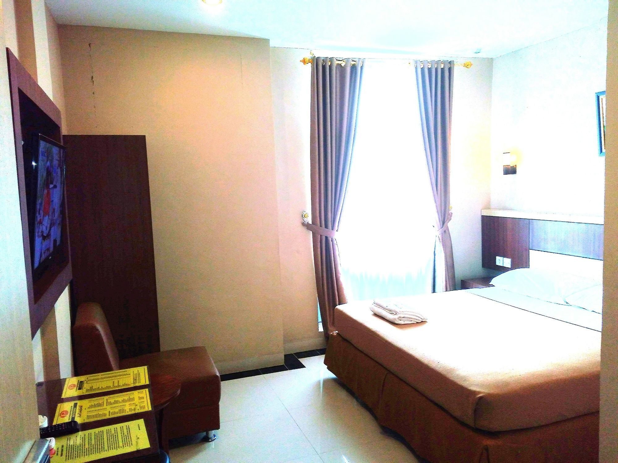 Hotel Parma Paus Pekanbaru Exterior photo